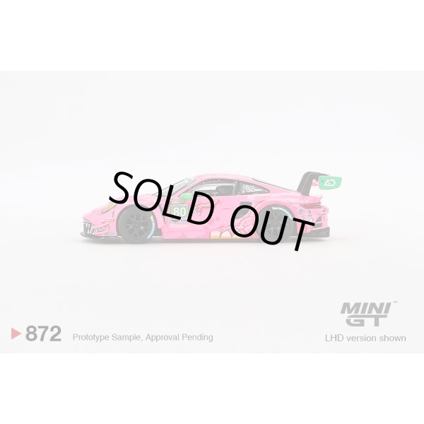 画像4: MINI GT 1/64 Porsche 911 GT3R AO Racing "Roxy" 2023 IMSA Virginia #80 P.J. Hyett/S. Priaulx (4)