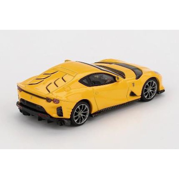 画像2: BBR 1/64 Ferrari 812 Competition Giallo Modena (Yellow) (2)