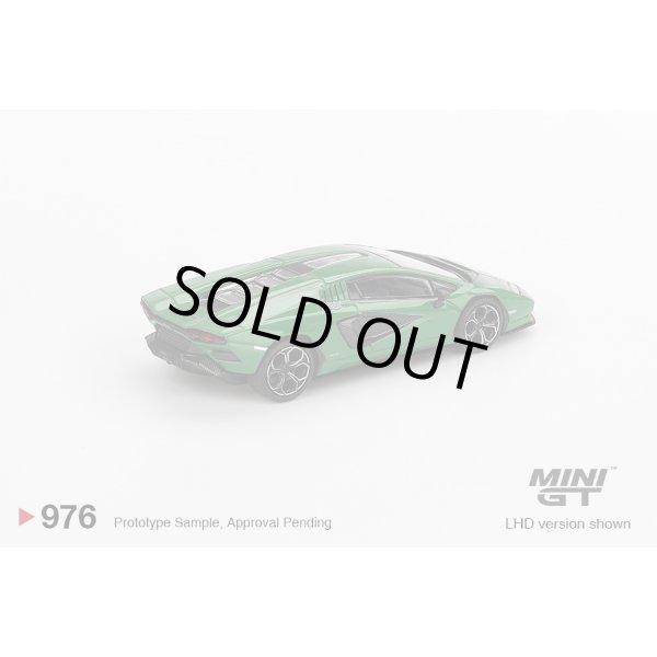 画像3: MINI GT 1/64 Lamborghini Countach LPI 800-4 Verde Medium Green (LHD) (3)
