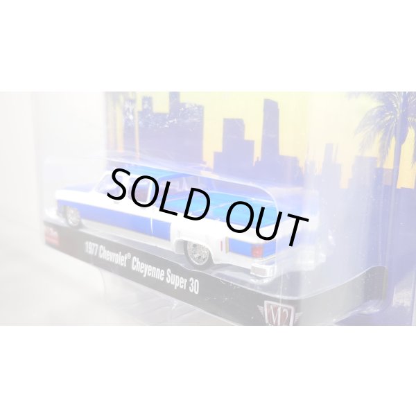 画像3: M2 Machines 1/64 1977 Chevrolet Cheyenne Super 30 LA White (3)