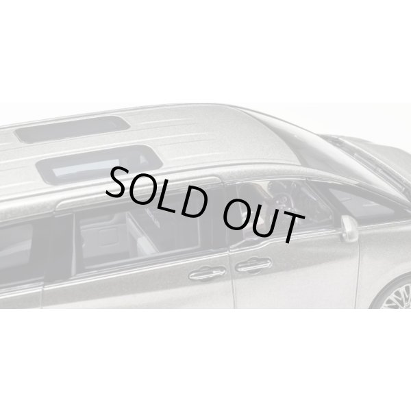 画像5: Kyosho Original 1/43 Lexus LM 500h Sonic Titanium 4-Seater Solis White (5)