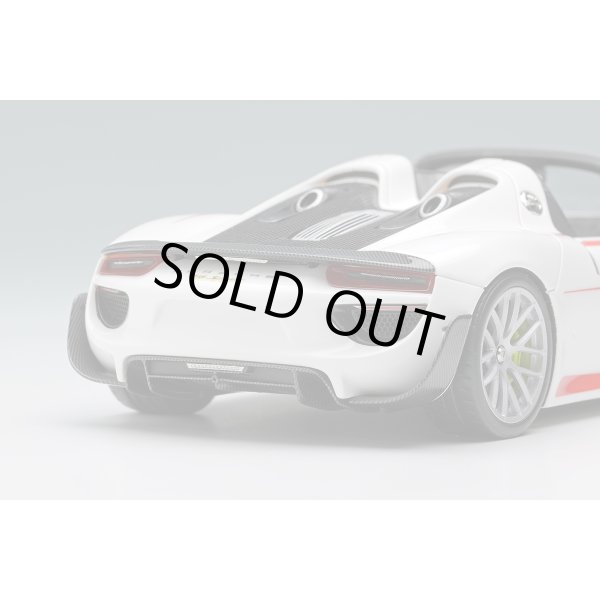 画像14: EIDOLON COLLECTION 1/43 Porsche 918 Spyder Weissach Package 2011 White / Red Salzburg Stripes (14)