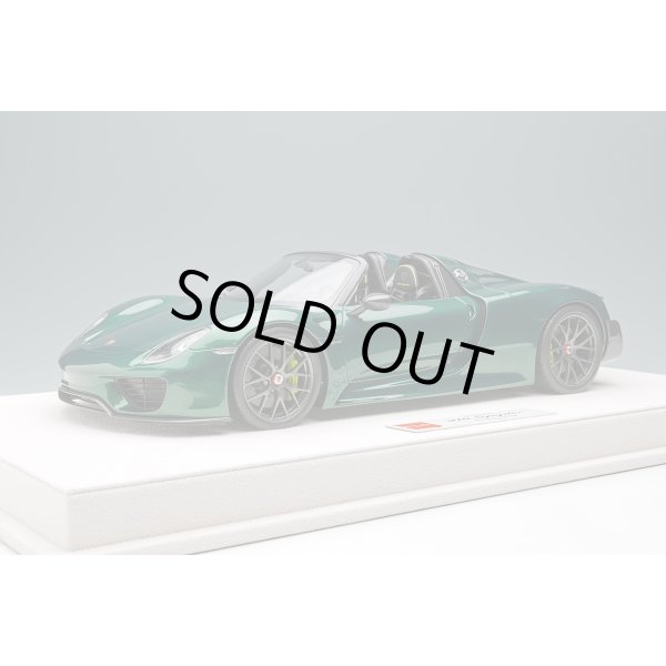 画像2: EIDOLON 1/18 Porsche 918 Spyder Weissach Package 2011 Racing Green Metallic Linited 80 pcs. (2)