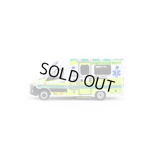 画像4: Tiny City Die-cast Model Car -MERCEDES-BENZ Sprinter Facelift St. John Ambulance (SJ71) (4)