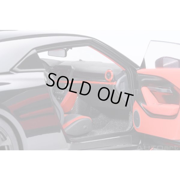 画像10: AUTOart 1/18 Nissan GT-R50 by Italdesign Black/Matte Black (10)