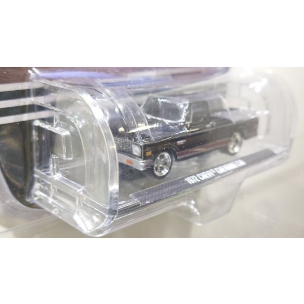 画像3: GREEN LiGHT EXCLUSIVE 1/64 1972 Chevy Cheyenne C10 Short Bed - Black (3)
