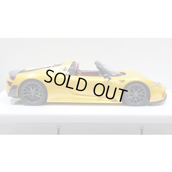 画像6: EIDOLON 1/43 Porsche 918 Spyder weissach package 2011 Grande Giallo Pearl Limited 35 pcs. (6)