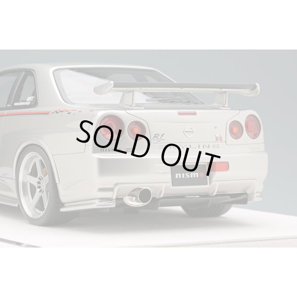 画像11: EIDOLON 1/18 NISSAN SKYLINE GT-R (BNR34 NISMO R-tune Version) 2004 Silver/Nismo Stripe Limited 120 pcs. (11)