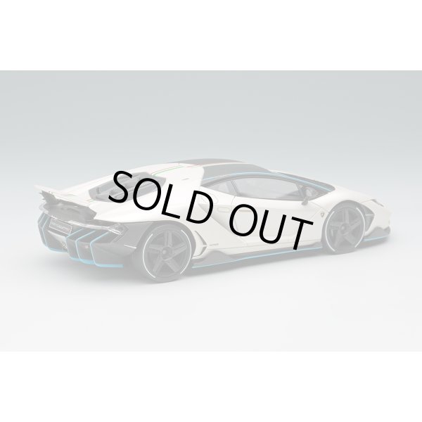 画像4: EIDOLON COLLECTION 1/43 Lamborghini Centenario LP770-4 2016 Rear Wing up Bianco Canopus / Italian Stripe Limited 120 pcs. (4)