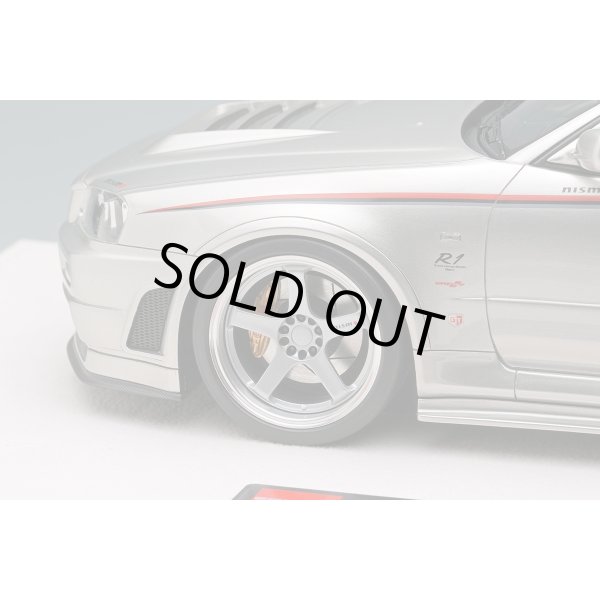 画像8: EIDOLON 1/18 NISSAN SKYLINE GT-R (BNR34 NISMO R-tune Version) 2004 Silver/Nismo Stripe Limited 120 pcs. (8)