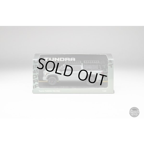 画像9: Gaincorp Products x Diecasttalk 1/64 Toyota Tundra TRD PRO Lunarlock with Roof Rack & Accessories (9)