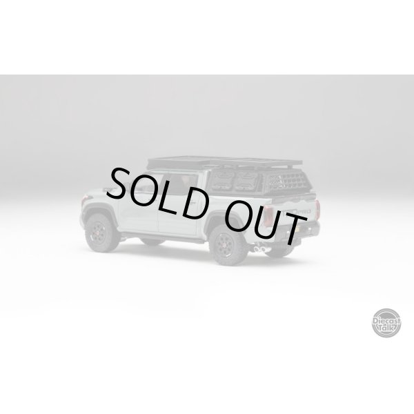 画像2: Gaincorp Products x Diecasttalk 1/64 Toyota Tundra TRD PRO Lunarlock with Roof Rack & Accessories (2)