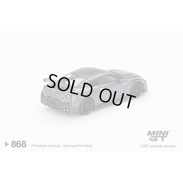 画像3: MINI GT 1/64 Nissan GT-R NISMO 2024 Nismo Stealth Gray (LHD) (3)