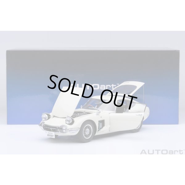 画像27: AUTOart 1/18 Toyota 2000GT 1967 (White) (27)
