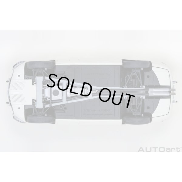 画像8: AUTOart 1/18 Toyota 2000GT 1967 (White) (8)
