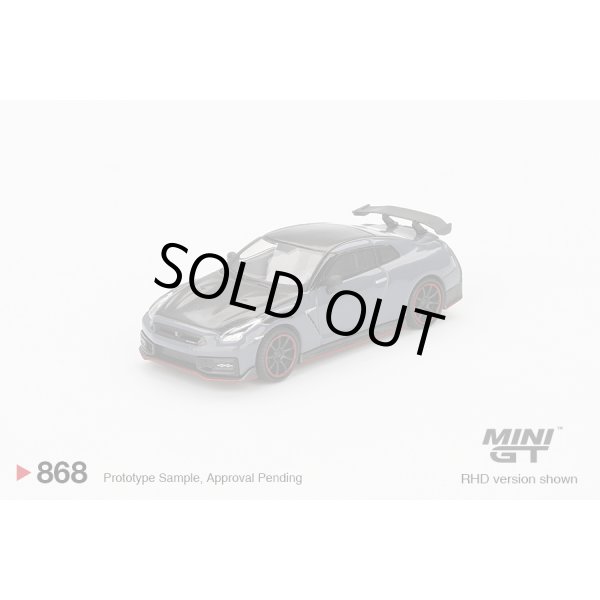 画像2: MINI GT 1/64 Nissan GT-R NISMO 2024 Nismo Stealth Gray (LHD) (2)