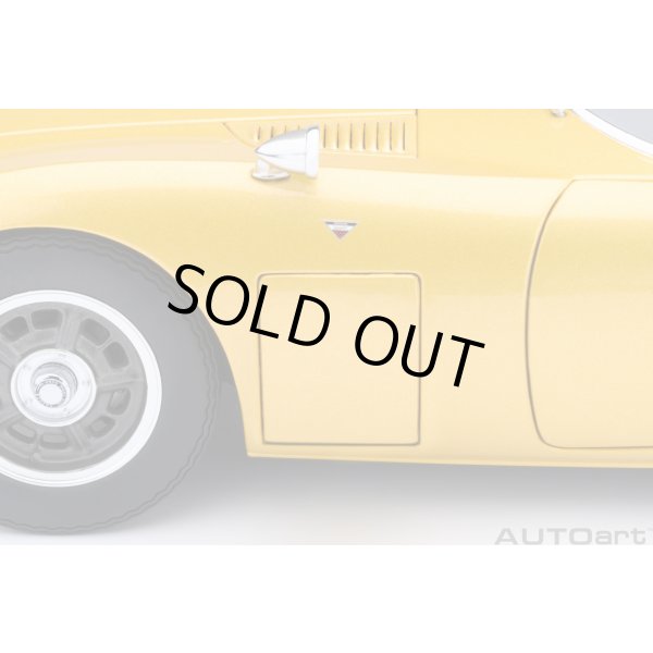 画像15: AUTOart 1/18 Toyota 2000GT 1967 (Gold) (15)