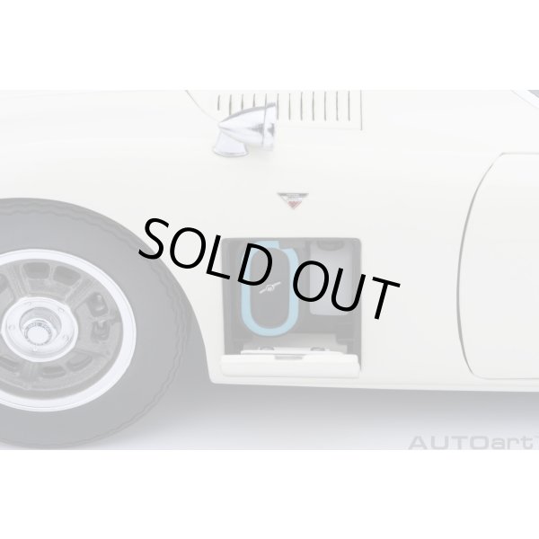 画像14: AUTOart 1/18 Toyota 2000GT 1967 (White) (14)