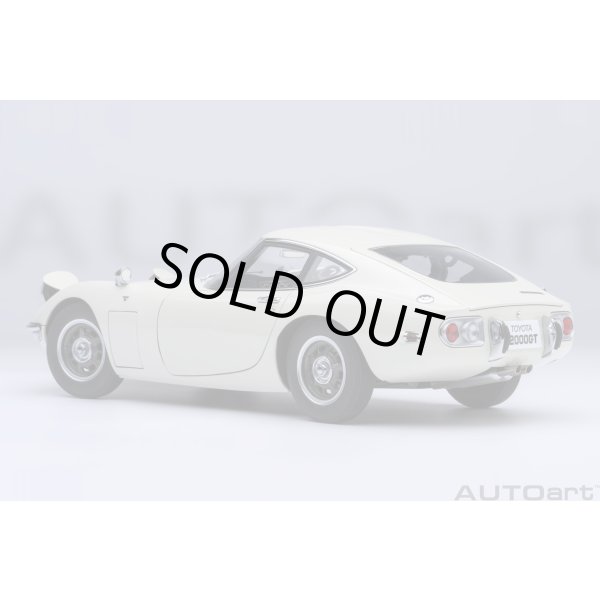 画像2: AUTOart 1/18 Toyota 2000GT 1967 (White) (2)
