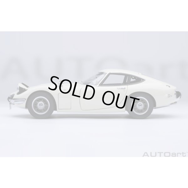 画像3: AUTOart 1/18 Toyota 2000GT 1967 (White) (3)