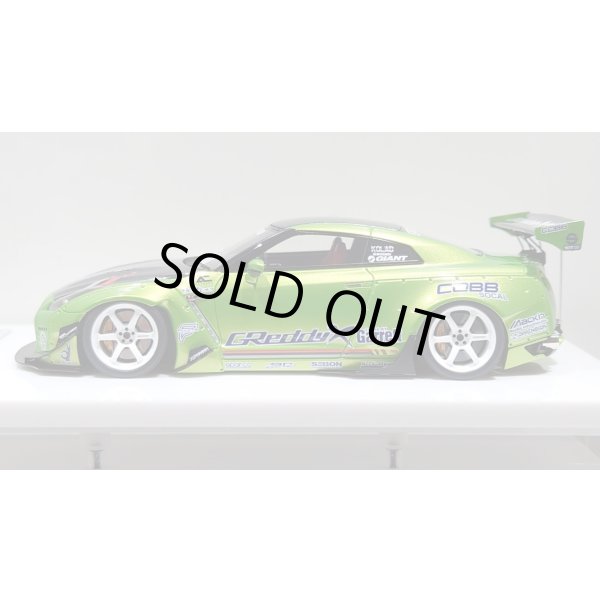 画像2: EIDOLON 1/43 Rocket Bunny R35 GT-R (TE37 wheel) Giallo Verde Pearl Limited 33 pcs. (2)