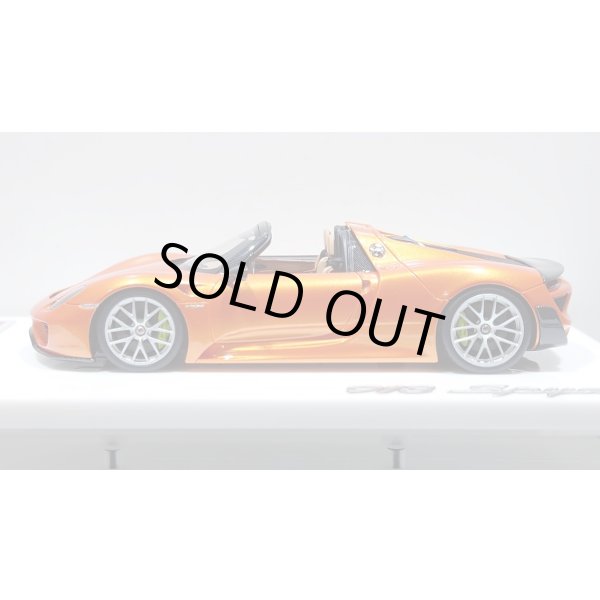 画像2: EIDOLON 1/43 Porsche 918 Spyder weissach package 2011 Arancio Pearl Limited 33 pcs. (2)