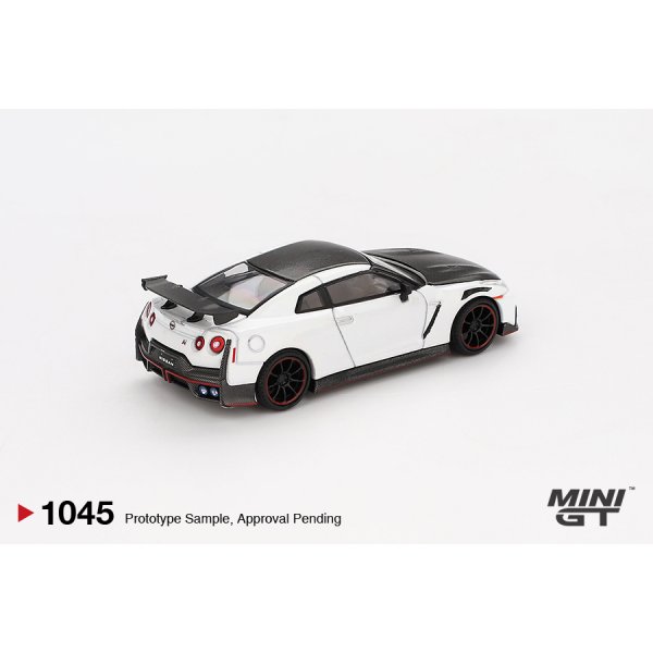 画像3: MINI GT 1/64 Nissan GT-R NISMO 2024 Brilliant White Pearl (LHD) (3)