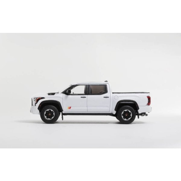 画像2: GCD 1/64 Toyota Tundra TRD Pro White (LHD) (2)