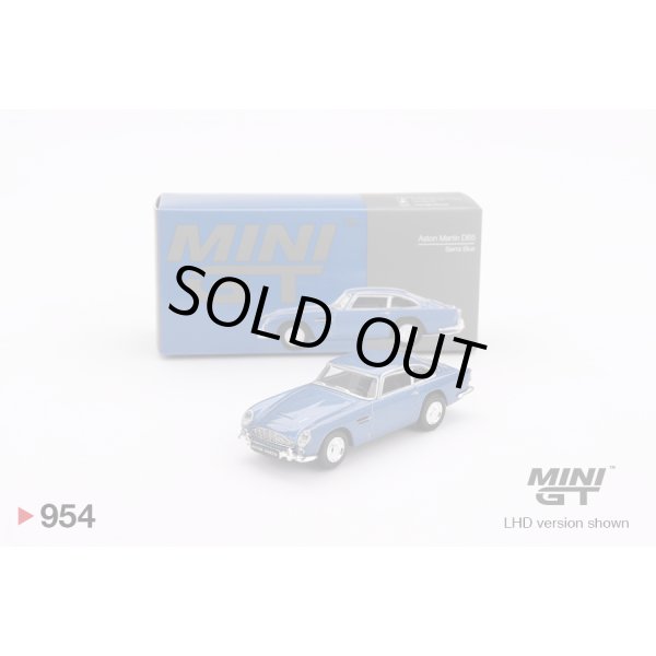 画像1: MINI GT 1/64 Aston Martin DB5 Sierra Blue (LHD) (1)