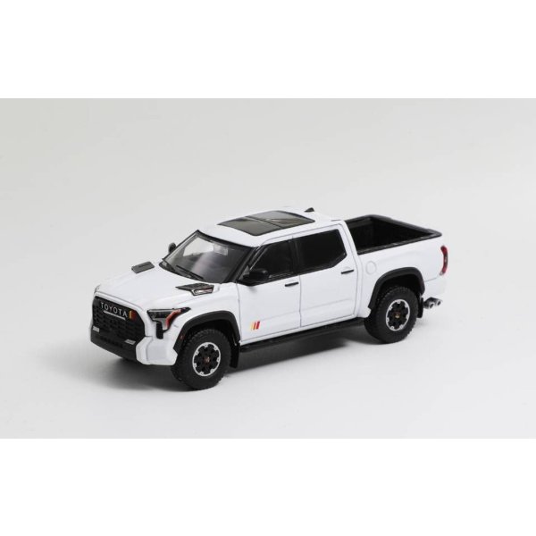 画像1: GCD 1/64 Toyota Tundra TRD Pro White (LHD) (1)