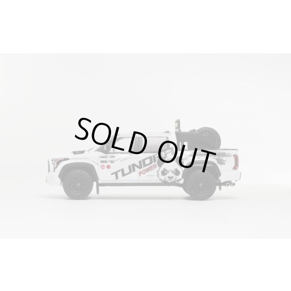 画像3: GCD 1/64 Toyota Tundra TRD Pro White/Art with Accessories (LHD) (3)
