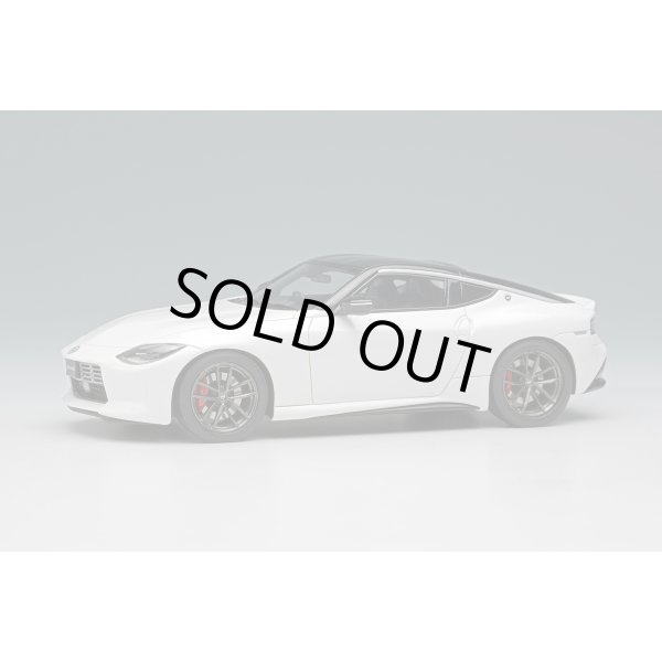 画像1: EIDOLON 1/43 NISSAN Fairlady Z "Version ST" 2025 Brilliant White Pearl/Super Black Limited Edition 50 pcs. (1)