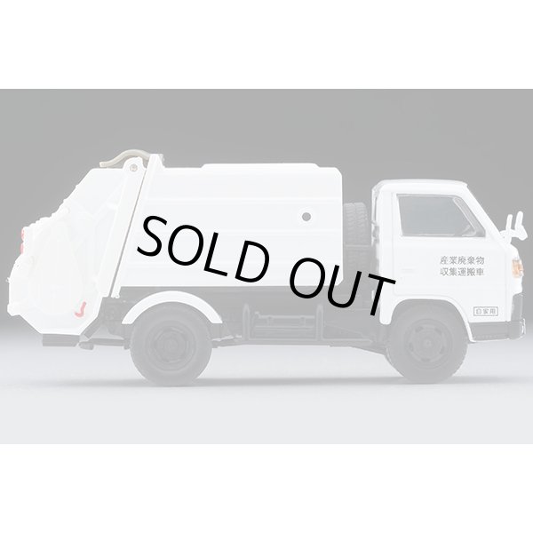 画像5: TOMYTEC 1/64 Limited Vintage NEO Mitsubishi Fuso Canter Cleaning Truck (White) with Figure (5)