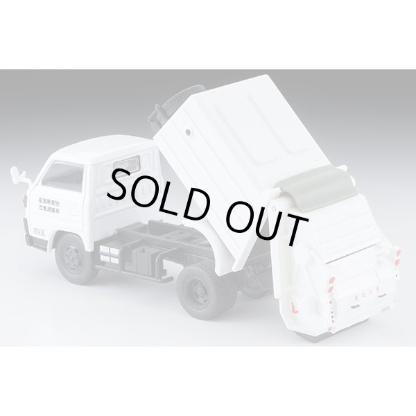 画像8: TOMYTEC 1/64 Limited Vintage NEO Mitsubishi Fuso Canter Cleaning Truck (White) with Figure (8)