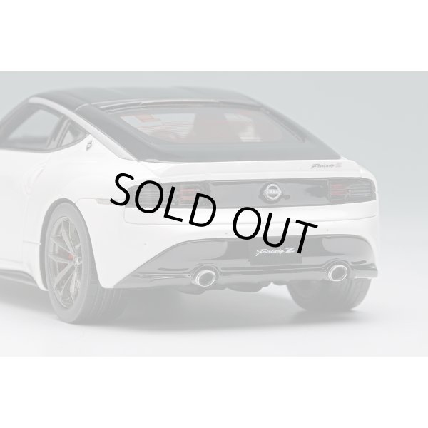 画像6: EIDOLON 1/43 NISSAN Fairlady Z "Version ST" 2025 Brilliant White Pearl/Super Black Limited Edition 50 pcs. (6)