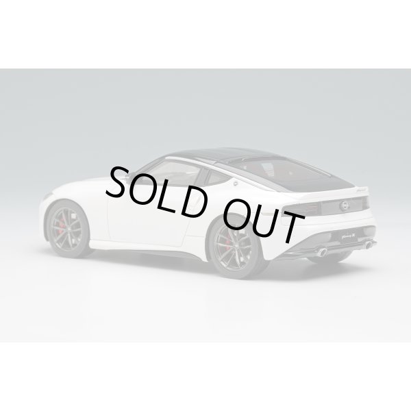 画像3: EIDOLON 1/43 NISSAN Fairlady Z "Version ST" 2025 Brilliant White Pearl/Super Black Limited Edition 50 pcs. (3)