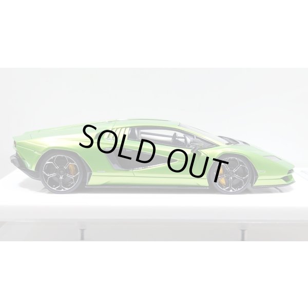 画像6: EIDOLON 1/43 Lamborghini Countach LPI 800-4 2022 Giallo Verde Pearl Limited 35 pcs. (6)