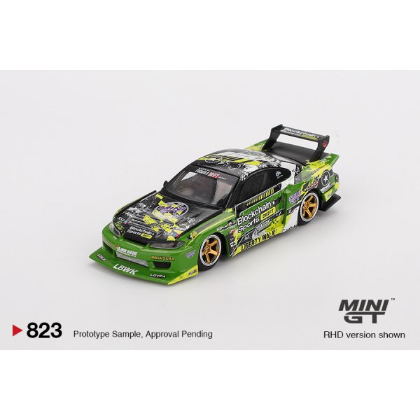 画像2: MINI GT 1/64 Nissan Silvia (S15) LB-Super Silhouette V2 2024 Formula Drift Japan #555 Y. Faust (RHD) (2)