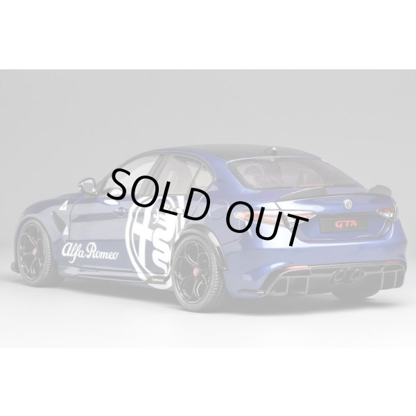 画像5: MOTORHELIX 1/18 Alfa Romeo GTA Misano Blue (5)