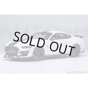 画像: AUTOart 1/18 Ford Mustang Shelby GT500 (White with Black Stripes)