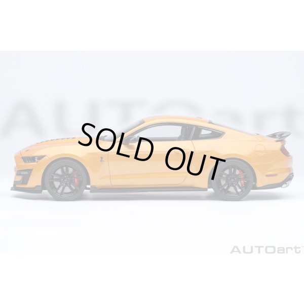 画像3: AUTOart 1/18 Ford Mustang Shelby GT500 (Orange with Black Stripes) (3)