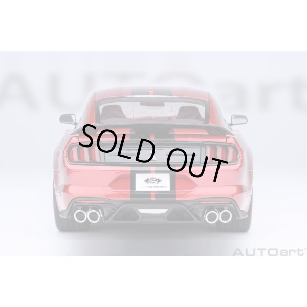 画像6: AUTOart 1/18 Ford Mustang Shelby GT500 (Red with Black Stripes) (6)