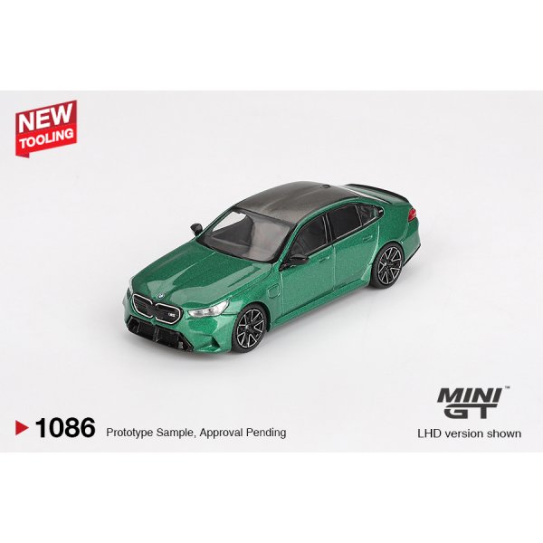 画像1: MINI GT 1/64 BMW M5 (G90) Isle of Man Green Metallic (RHD) (1)