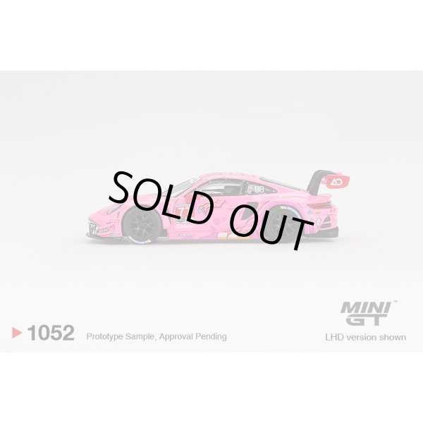 画像4: MINI GT 1/64 Porsche 911 GT3 R IMSA Road America 2024 #77 AO Racing (4)