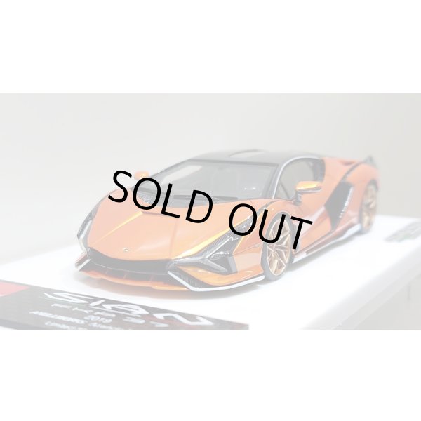 画像9: EIDOLON 1/43 Lamborghini Sian FKP 37 2019 with Stripe Arancio Pearl Limited 33 pcs. (9)