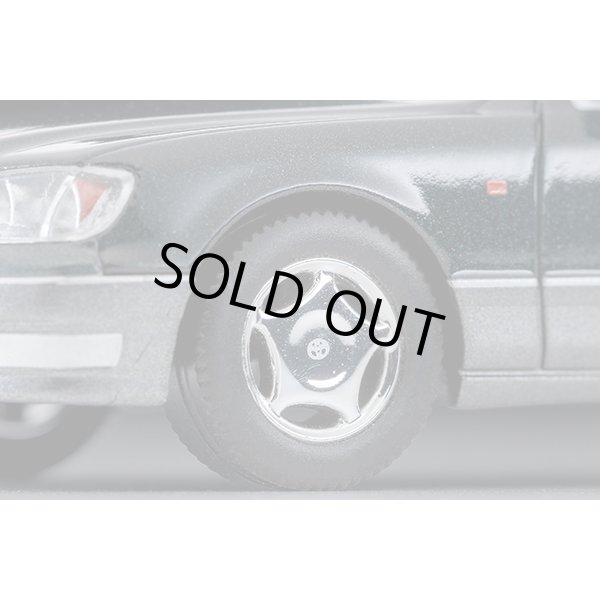 画像7: TOMYTEC 1/64 Limited Vintage NEO Toyota Celsior C Spec F Package (Green/Gray) 1997 (7)