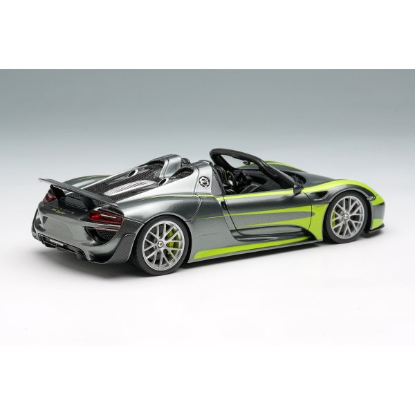 画像4: EIDOLON COLLECTION 1/43 Scale Porsche 918 Spyder Weissach Package 2011 Rear Wing Up Meteor Gray Metallic / Acid Green Stripe Limited Edition 80 pcs. (4)