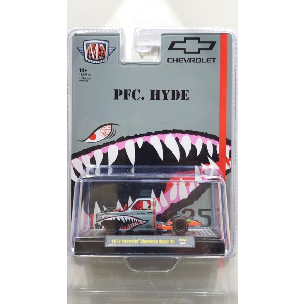画像1: M2 Machines 1/64 1973 Chevrolet(R) Cheyenne Super 10 - "PFC. HYDE" (1)