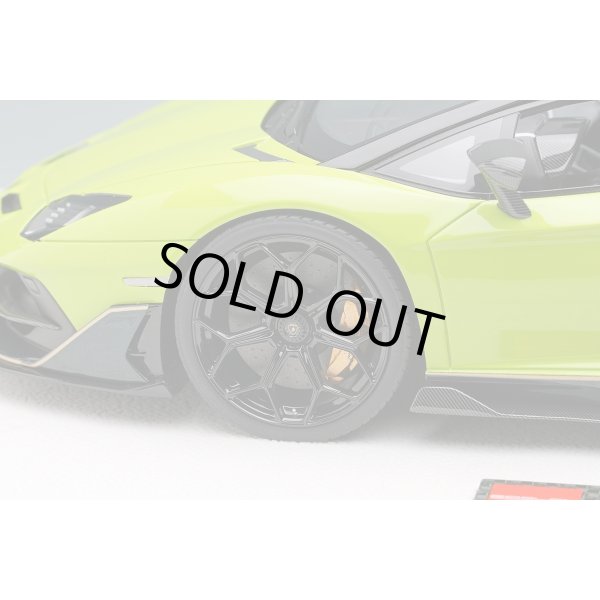画像9: EIDOLON 1/18 Lamborghini Aventador SVJ Roadster 2020 Ad Personam 2-tone paint Verde Scandal / Verde Hydra Limited 70 pcs. (9)