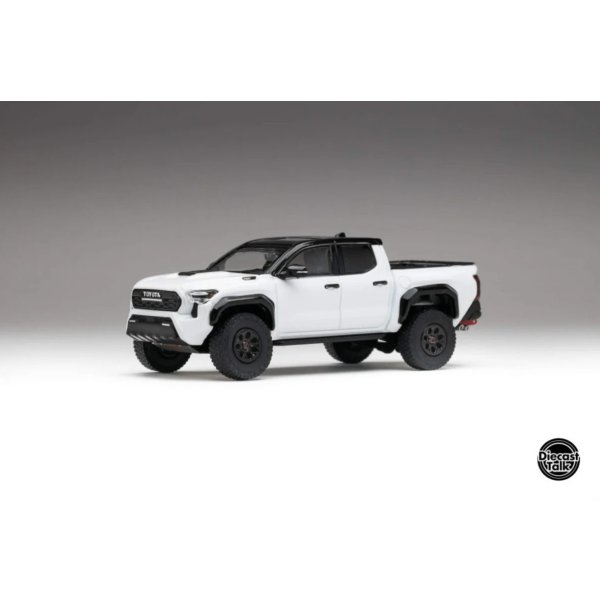 画像4: GCD 1/64 DiecastTalk Customized Model Toyota Tacoma TRD PRO ICE CAP WHITE (4)